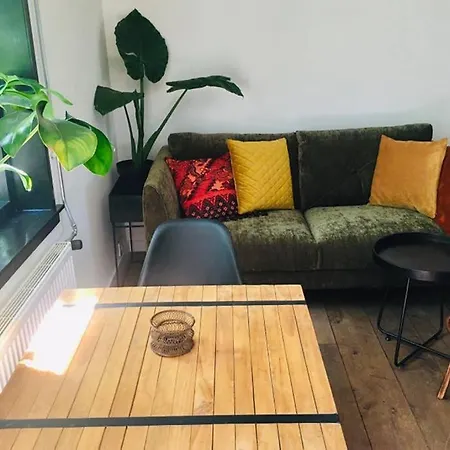 Mika Met Whirlpool! *