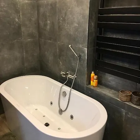 Mika Met Whirlpool! Julianadorp