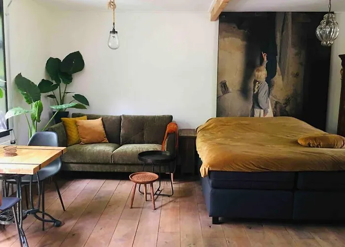 Mika Met Whirlpool! 줄리아나도르프