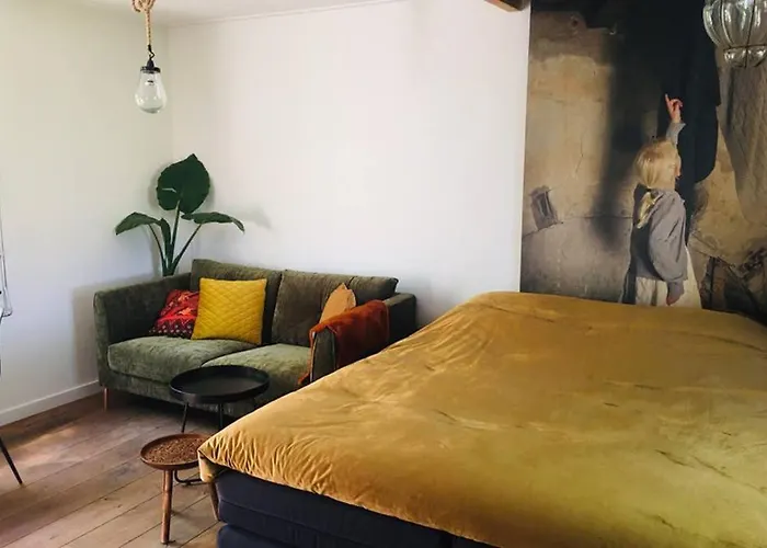 Mika Met Whirlpool! 줄리아나도르프